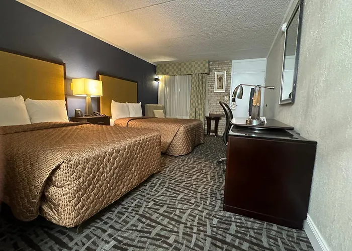 Hotel Clarion Pointe - Salem Downtown Winston-Salem