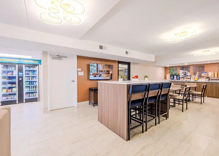 Clarion Pointe - Salem Downtown Winston-Salem